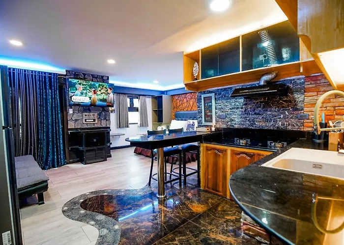 Apartment Clockworkorange Luxury 4-minutes Away To Airport *