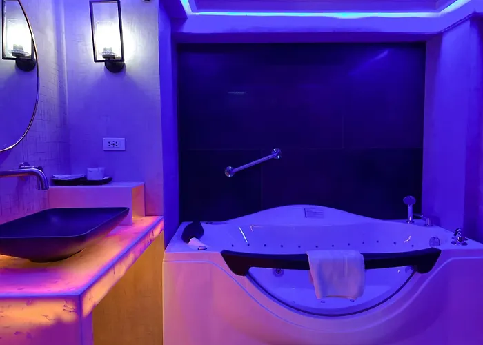 Apartment Clockworkorange Luxury 4-minutes Away To Airport Lapu-Lapu City
