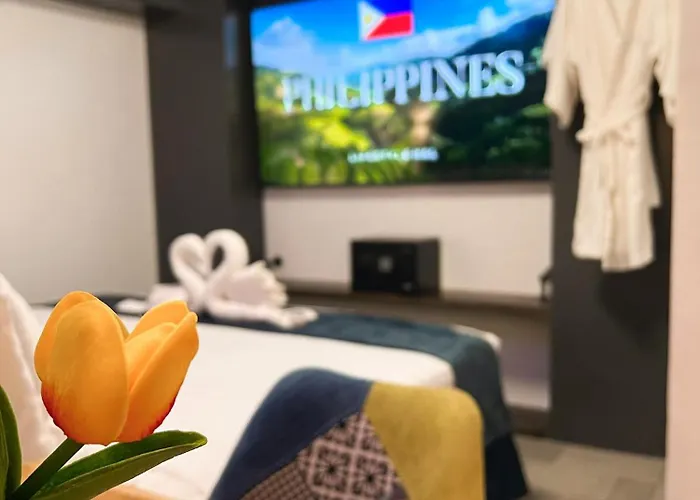 Apartment Clockworkorange Luxury 4-minutes Away To Airport
