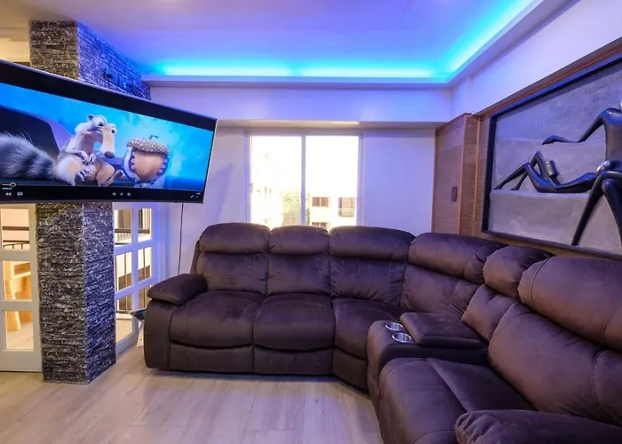 Apartment Clockworkorange Luxury 4-minutes Away To Airport *